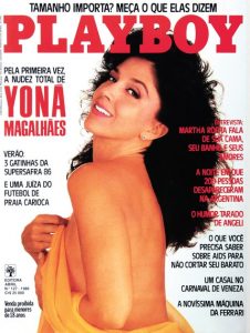 A atriz também posou para a revista Playboy, no final da década de 80