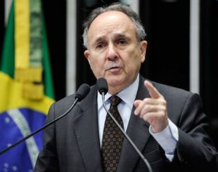 Senador Cristovam Buarque (PPS-DF)