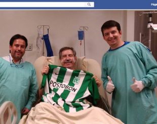 Henzel postou foto ao lado de médico e primo em hospital na Colômbia (Foto: Reprodução/Facebook)